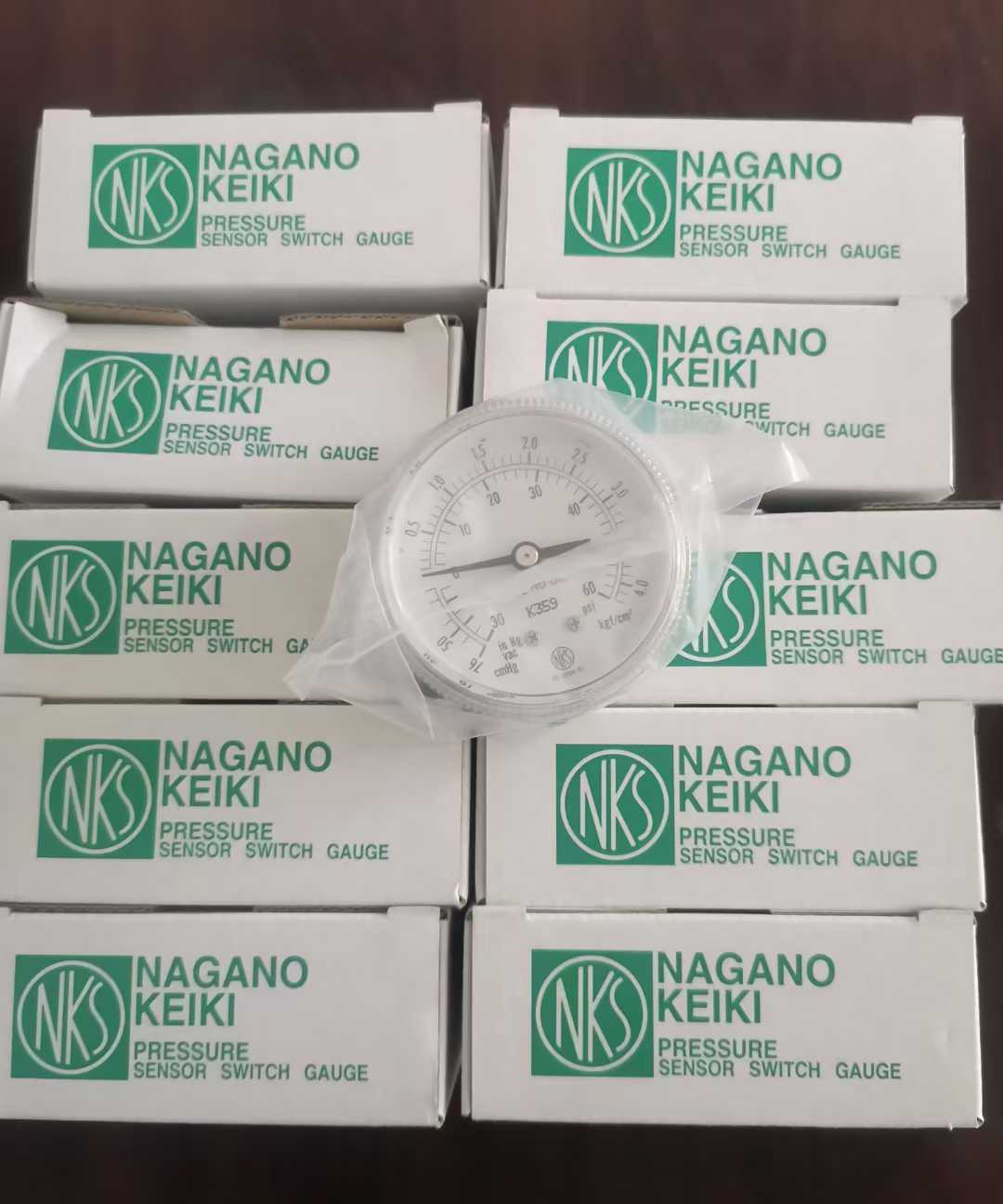 PG-V-60K-4VSM-C-P-NK长野NKS 压力表PG-V-160K-4VSM-C-P-NK VCR 接口 (2)