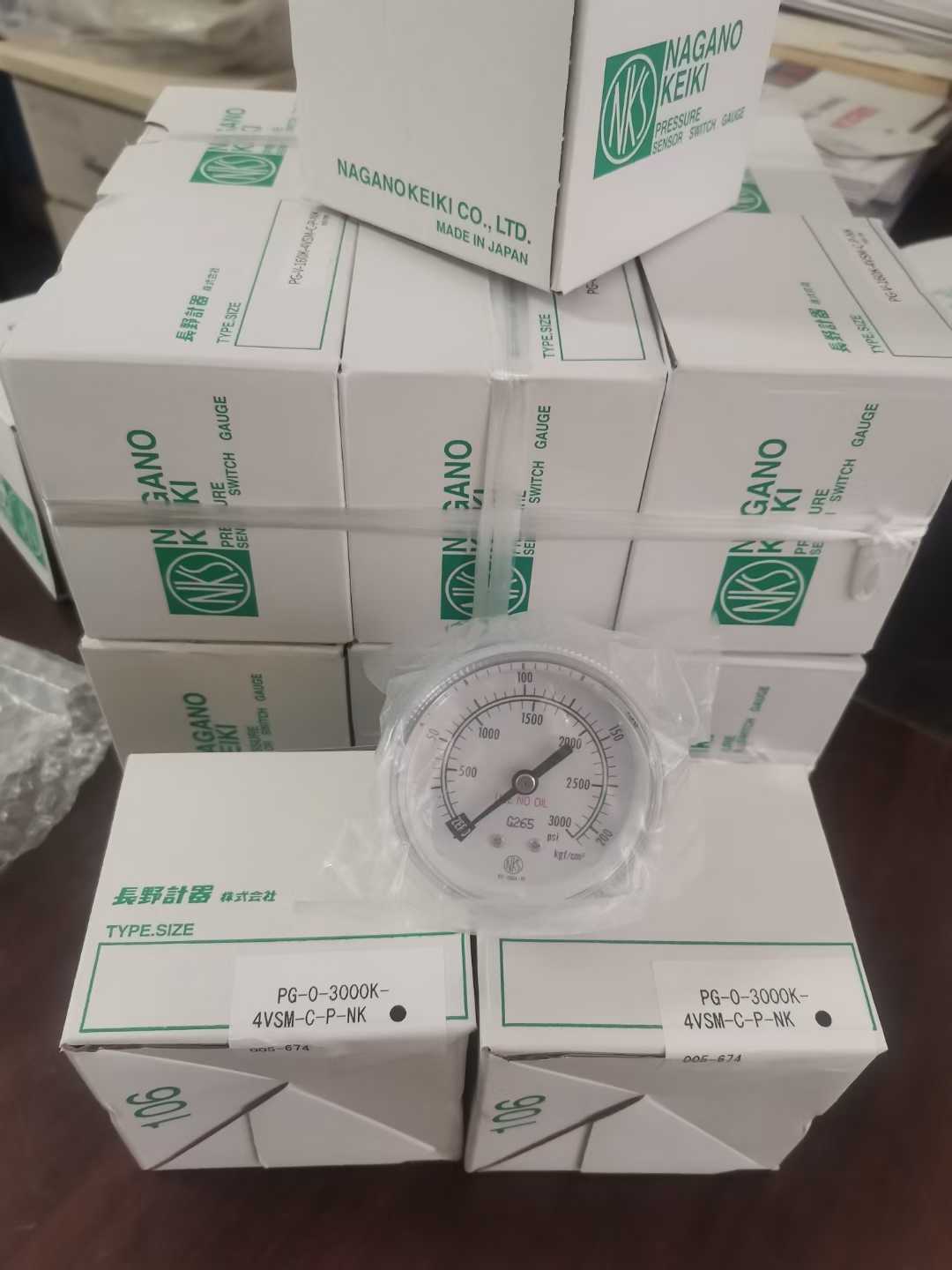 PG-0-3000K-4VSM-C-P-N压力表NKS压力传感器ZT11-V-3000-4VSM-S-P (2)