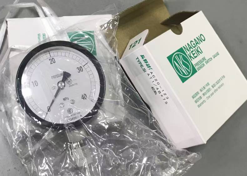 长野naganokeik 压力表AC20-1236000000XXXJ0 ( 0-40MPA)
