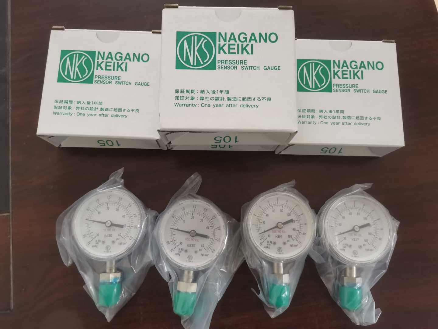 NKS长野特气压力表PG-V-160K-4VSM-S-P-NK   -30inhg-160psi  PG-V-60K-4VSM-S-P-NK   -30inhg-60psi (2)