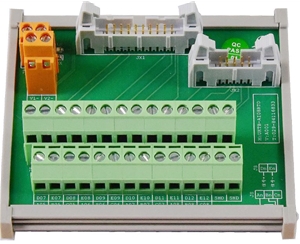 优控YK  快接电缆 分为数种长度，用户可以根据后面的选型表以及控制柜/箱的大小选择所需的快接电缆。